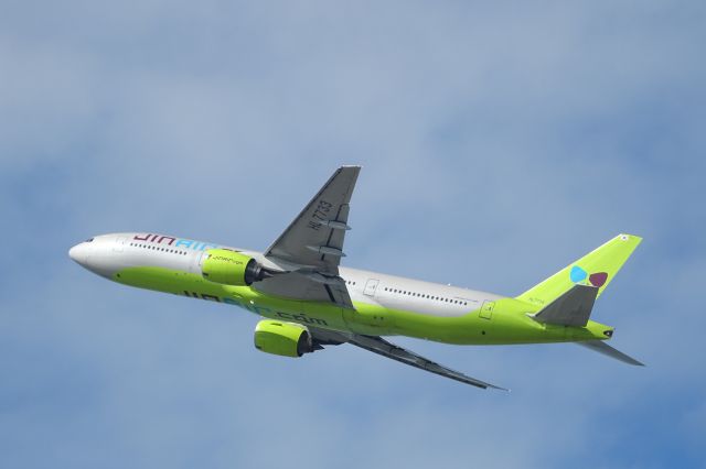 Boeing 777-200 (HL7733)