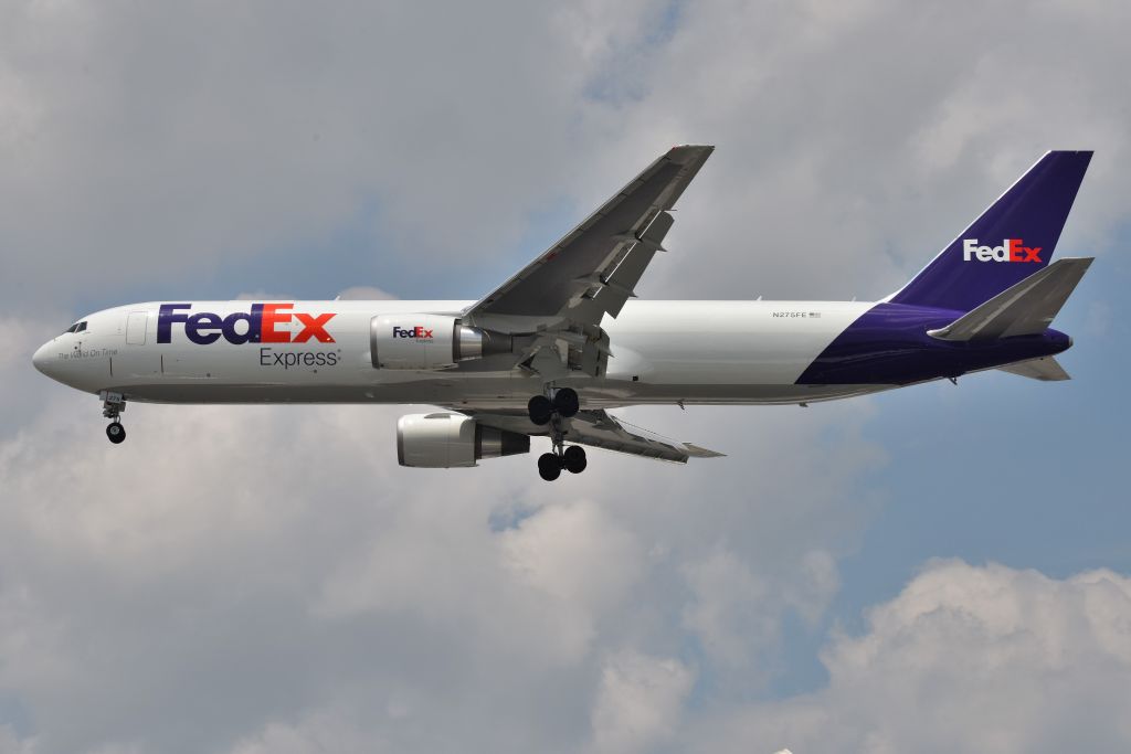 BOEING 767-300 (N275FE) - 23-L 07-07-21