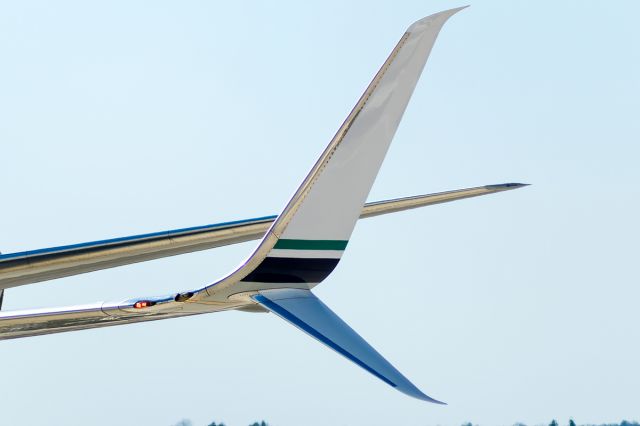 Boeing 737-800 (N551AS) - Close up of the split scimitar winglet of this beautiful 737