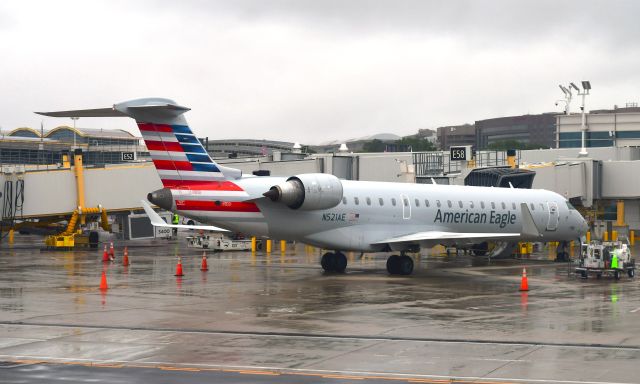 Canadair Regional Jet CRJ-700 (N521AE) - American Eagle Bombardier CRJ-701ER N521AE in Washington Reagan