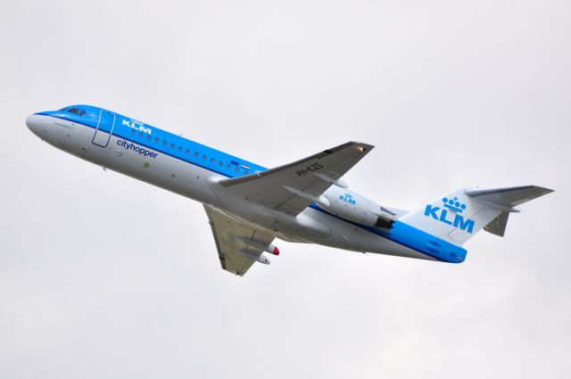 Fokker 70 (PH-KZS)