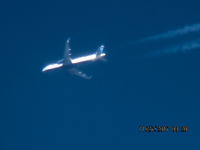 Airbus A320 (N806JB)