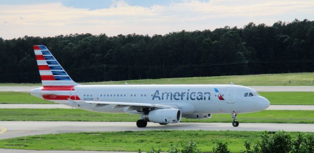 Airbus A319 (N655AW) - Former US Airways baby Bus off to its home in CLT.