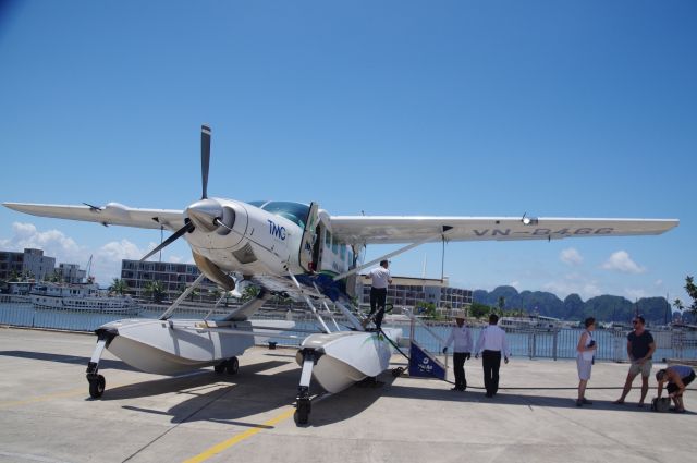 VN-B466 — - TMG Cessna Caravan Seaplane @ Halong Bay after flight from Hanoi. VN-B466