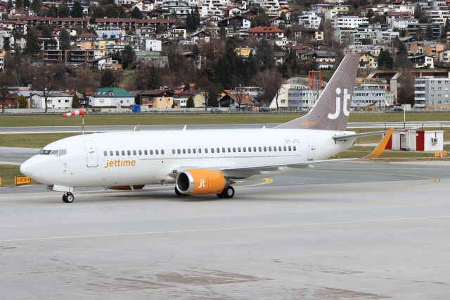 BOEING 737-300 (OY-JTC)