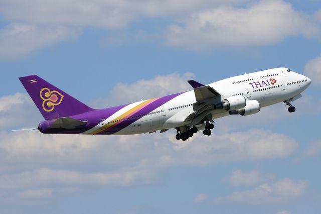 Boeing 747-400 (HS-TGG)