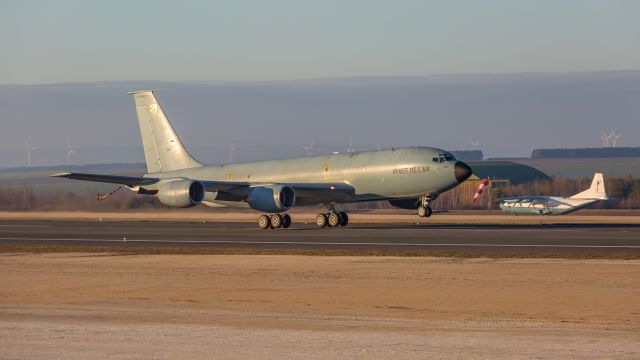 Boeing C-135B Stratolifter (F-UKCN)