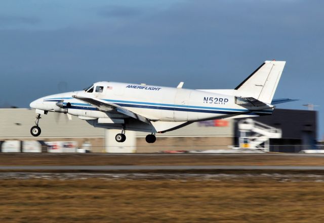 Beechcraft Airliner (N52RP) - Approaching rwy 25