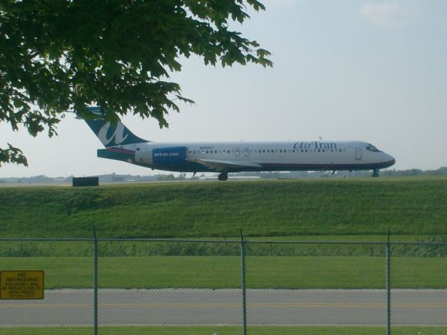 Boeing 717-200 (N969AT) - Buffalo Niagara International  airport on 8/16/09