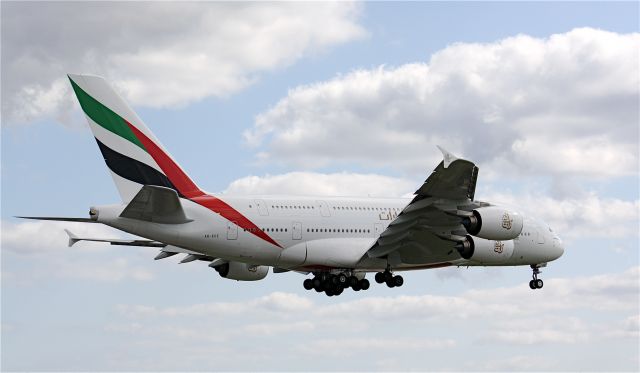 Airbus A380-800 (A6-EDE) - Landing Lester B. Pearson Intl Airport,August 24 2009