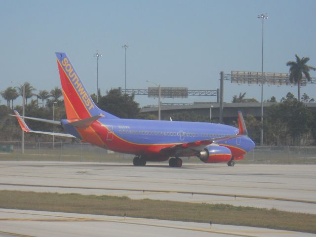 Boeing 737-700 (N220WN)