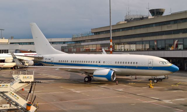 Boeing 737-700 (VP-CAM)