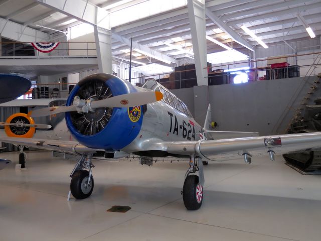 North American T-6 Texan (N4503B)