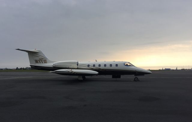 Learjet 35 (N1TW) - A beautiful LearJet landing before sunset in Reykjavik, Iceland.