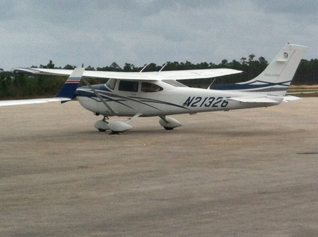 Cessna Skylane (N321326)