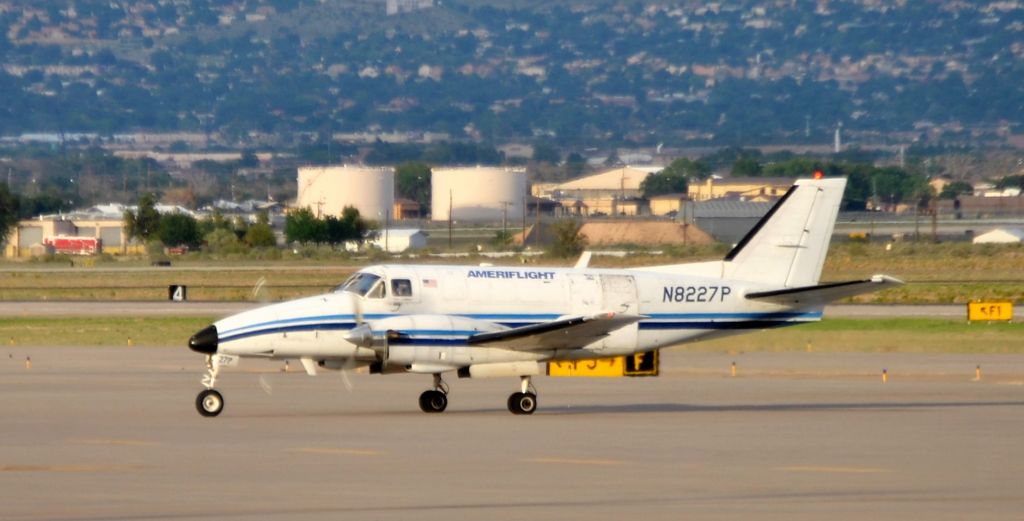 Beechcraft Airliner (N8227P)