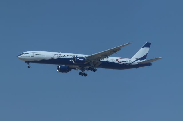 BOEING 777-300 (5N-BWI)