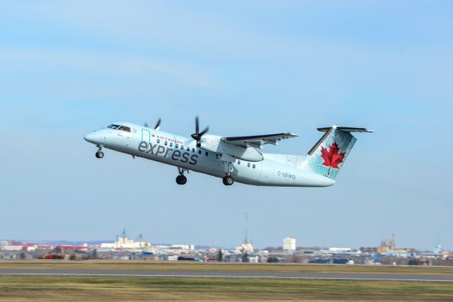 de Havilland Dash 8-100 (C-GEWQ)