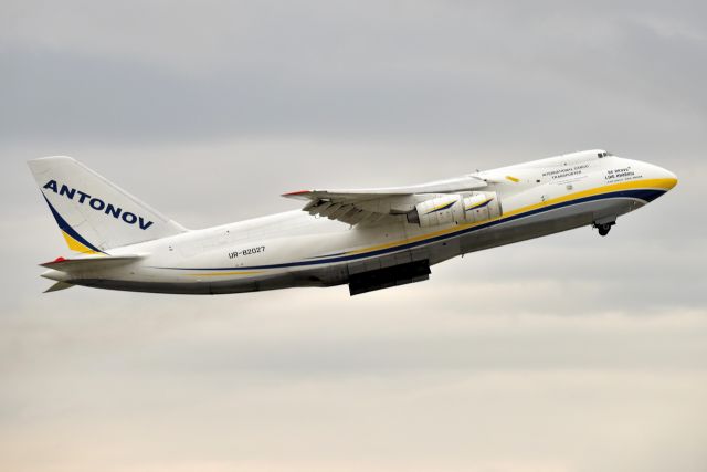 Antonov An-124 Ruslan (UR-82027) - 23-R 10-12-22 Bound for YYR