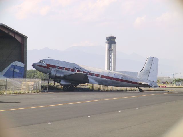 Douglas DC-3 (N9796N)