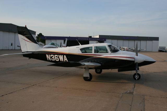 Piper PA-30 Twin Comanche (N36WA) - Great looking Twin Comanche. Its for sale!