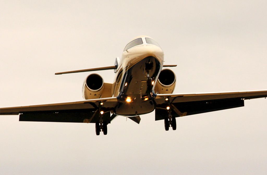 Learjet 45 (N145AR) - 2002 LEARJET 45.  Landing Rwy 31 KHIO. 8-26-12