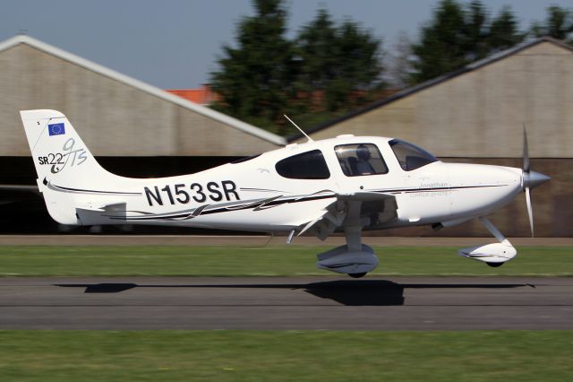 Cirrus SR-22 (N153SR)