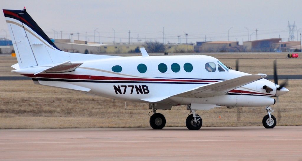 Beechcraft King Air 90 (N77NB)