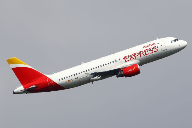 Airbus A320 (EC-MUF)