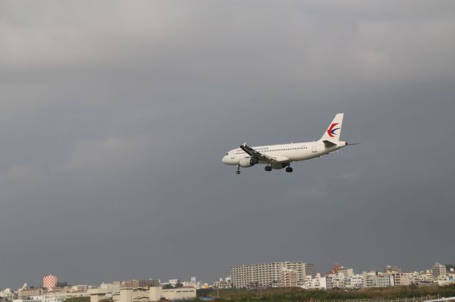 Airbus A320 (B-6796)