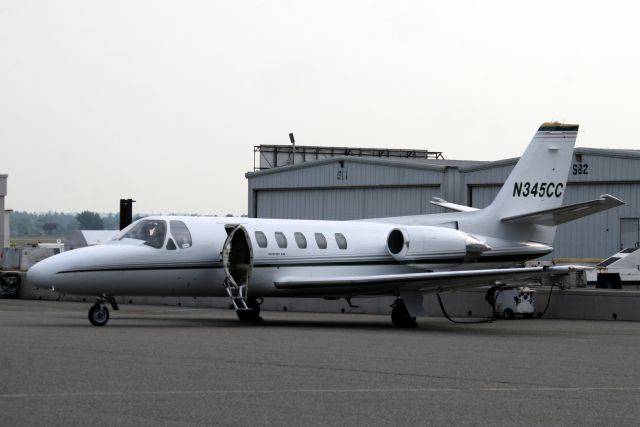 Cessna Citation II (N345CC) - Seen here on 26-May-07, reregistered N409CT 22-Mar-08 then exported to Mexico 30-Apr-12 where it became XB-MYO.