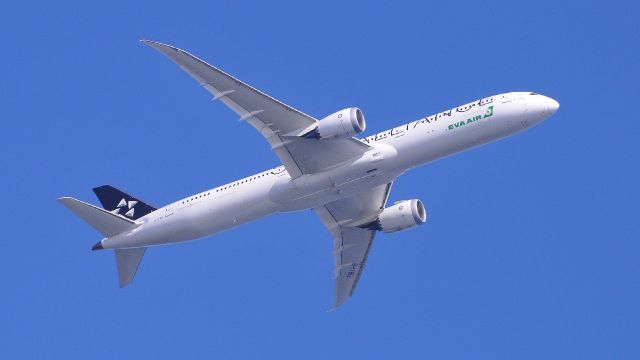 BOEING 787-10 Dreamliner (B-17812)