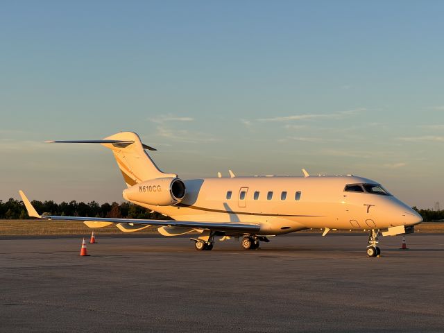 Bombardier Challenger 300 (N610CG) - Golden hour on this challenger at EKY