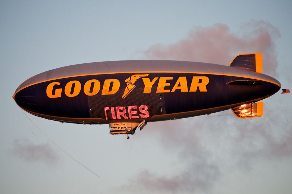 Unknown/Generic Airship (N2A) - Late afternoon shot over  Hollywood Beach, Florida