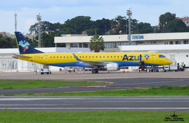 Embraer ERJ-190 (PR-AUA)
