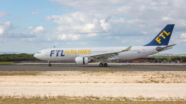 Airbus A330-200 (F-HFTL)