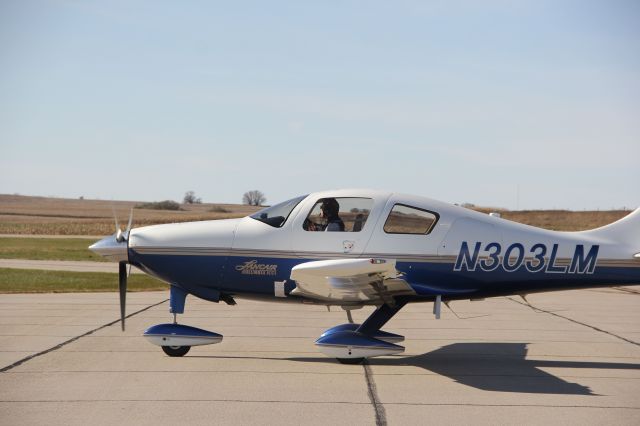 Lancair Lancair 4 (N303LM)