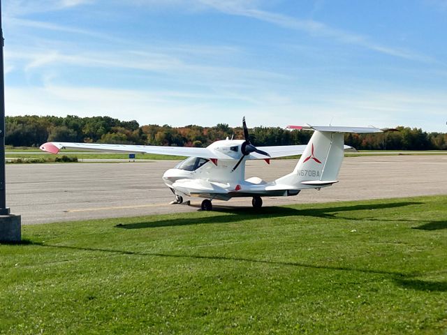 ICON A5 (N670BA)