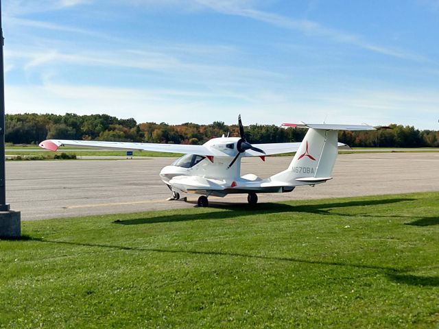 ICON A5 (N670BA)