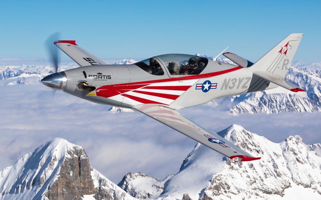 PERFORMANCE Turbine Legend (N3YZ) - Air2Air in the Swiss Alpes with the beautiful TurbineLegend