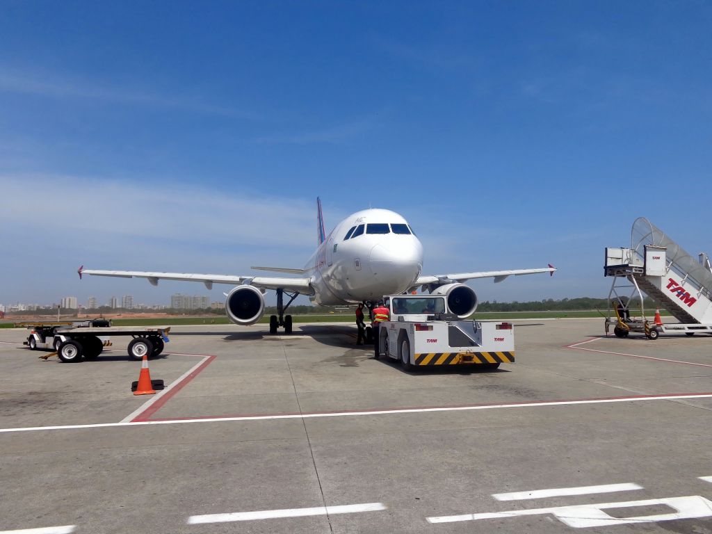 Airbus A319 (PT-TMC)