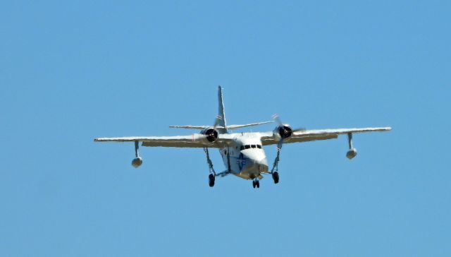 Grumman HU-16 Albatross (N70133) - On final to 2-7.