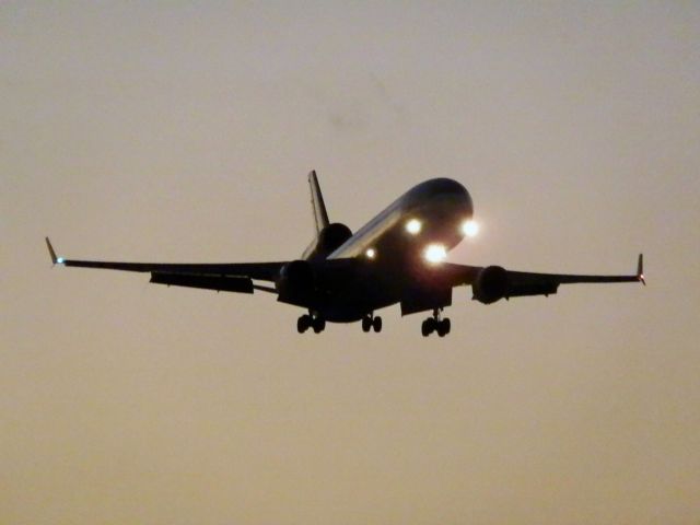 Boeing MD-11 (N412SN)