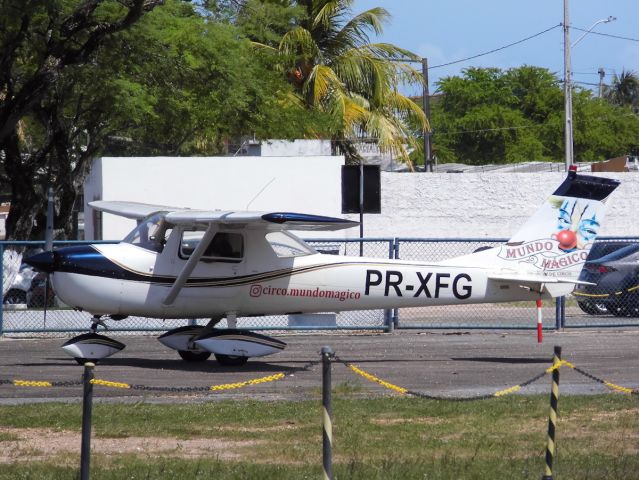 Cessna Commuter (PR-XFG) - Após pouso, no patio de SISG.