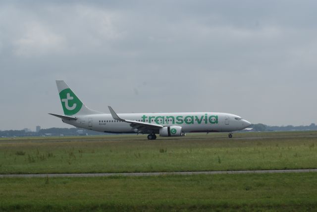 Boeing 737-800 (PH-HSF) - Transavia B737-8K2 cn39261 Arrival RWY18R 20-6-2019