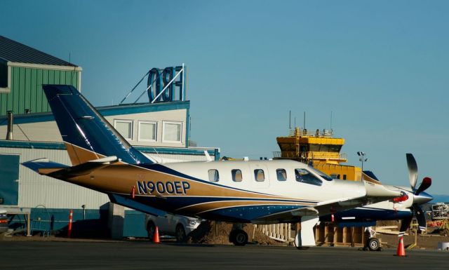 Daher-Socata TBM-900 (N900EP) - Nice day of the year in Iqaluit. One of the hottest. It reached 20 Degrees on Aug.02.2016