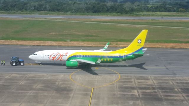 Boeing 737-800 (PR-GUM)