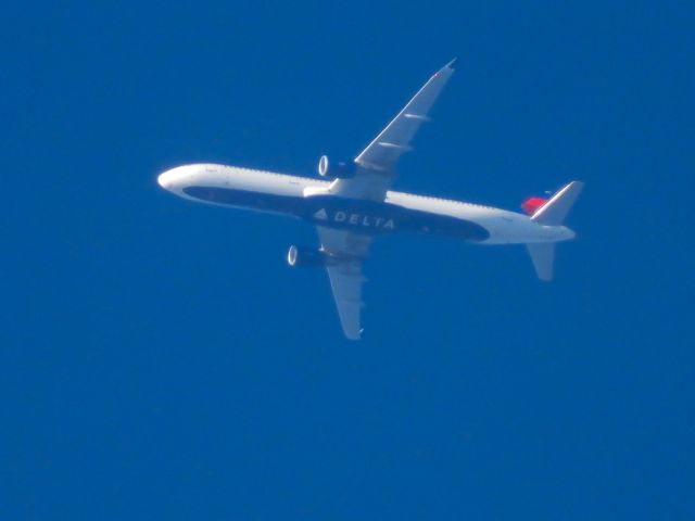Airbus A321 (N385DN) - DAL385br /04/01/22