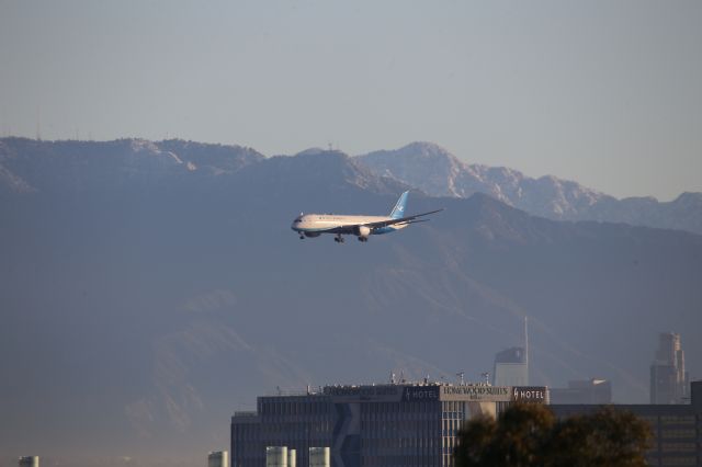 Boeing 787-9 Dreamliner (B-1567)