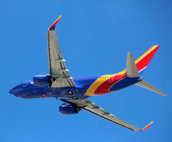 Boeing 737-700 (N7832A) - Departure from 30L of SW # 2878 to KSNA   11-20-2015